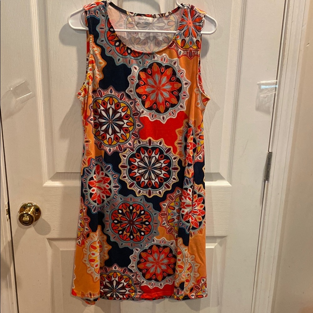 Vibrant Sleeveless Dress with Mandala Print size L
D
